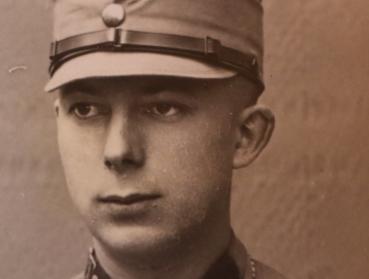 Preview: Passfoto - Portrait S.A. Mann - Sturm 230